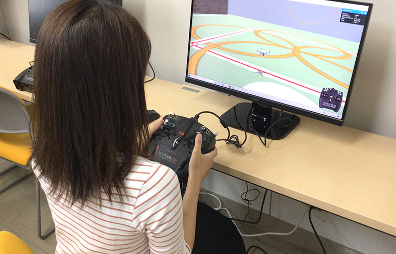 シミュレータ講習(実技)の様子